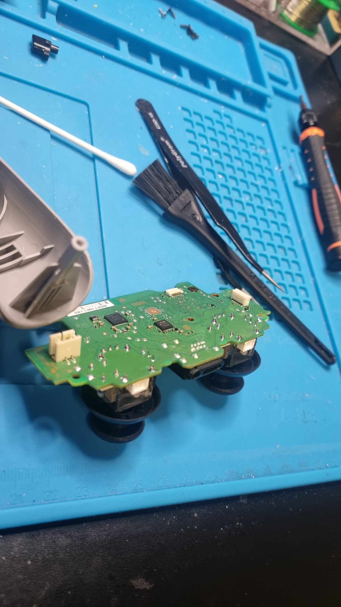 PS4 STANDARD CONTROLLER REPAIR SEND IN SERVICE