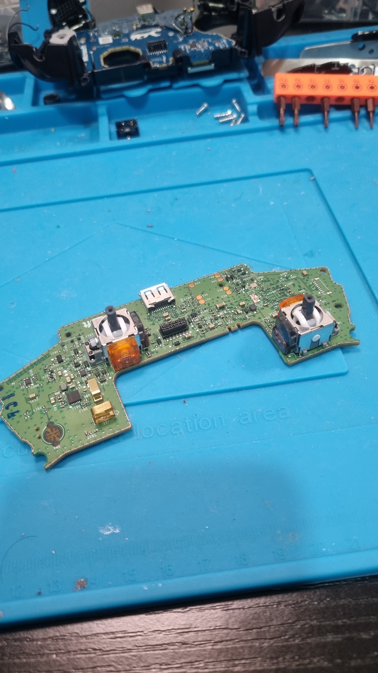 RÉPARATION MANETTE XBOX ENVOI EN SERVICE