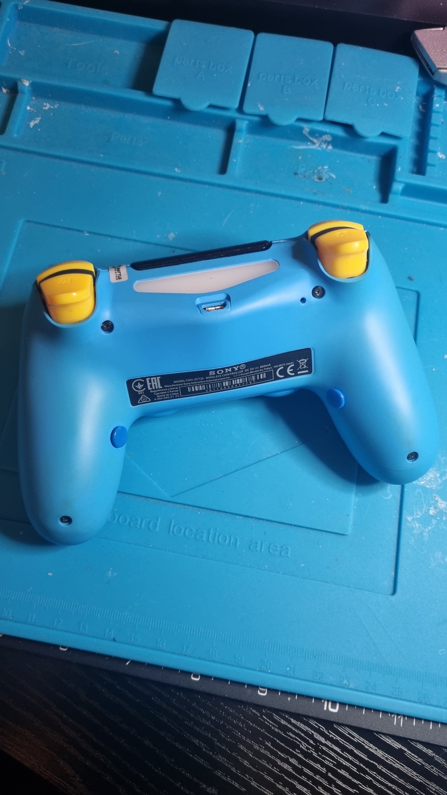 REPARATION MANETTE PS4 ENVOI EN SERVICE